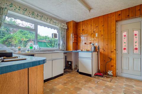 225b Cinderhill Road, Nottingham, NG6 8SE