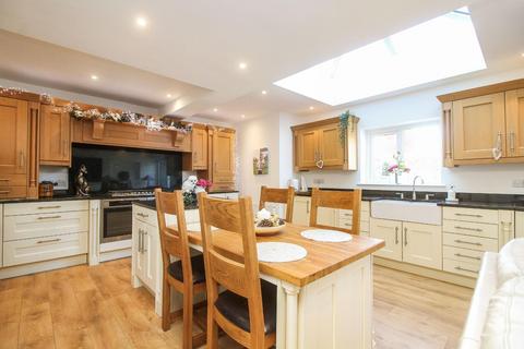 5 bedroom terraced house for sale, Wilton Drive, Whitley Bay