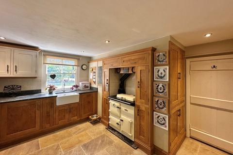 4 bedroom detached house for sale, Madley, Hereford, HR2