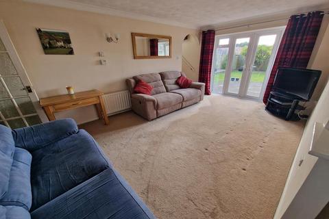 16 Laburnum Crescent, Crewkerne, TA18 7BS