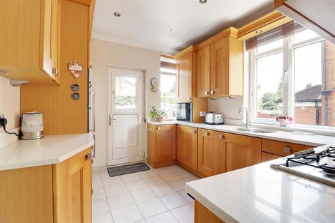6 Corby Park, North Ferriby, HU14 3BA