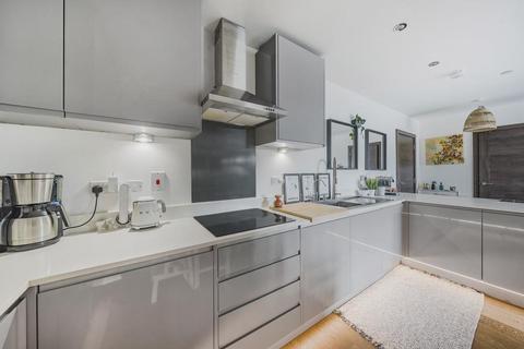 2 bedroom flat for sale, Central Reading,  Berkshire,  RG1