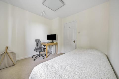 12 Abingdon Close, Thame, OX9 3GB