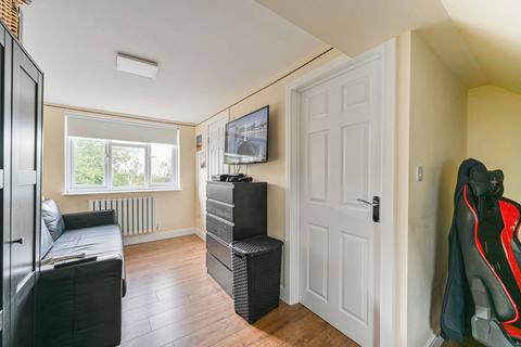 8 Shaw Road, Bromley, BR1 5NN