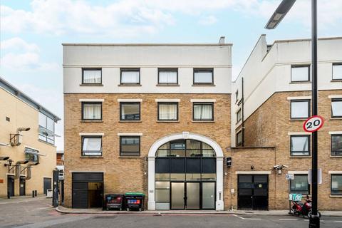 2 bedroom flat to rent, Basing Place, Shoreditch, London, E2