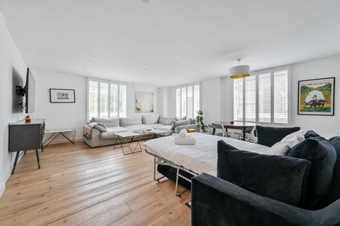 2 bedroom flat to rent, Basing Place, Shoreditch, London, E2