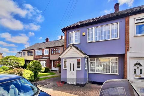 3 bedroom end of terrace house for sale, Burchett Way, Chadwell Heath, RM6