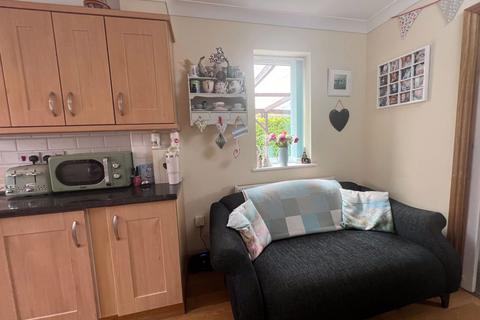 18 Bluebell Close, Leek, ST13 7AW
