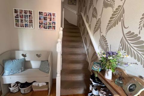 18 Bluebell Close, Leek, ST13 7AW
