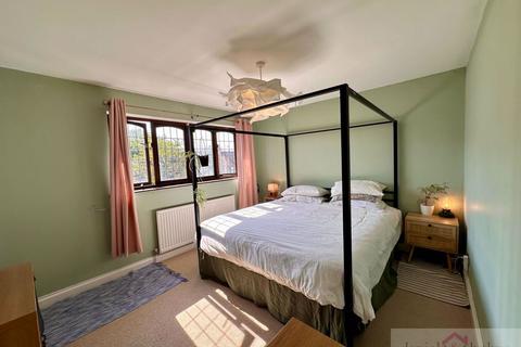 6 Monyash Drive, Leek, ST13 5SY