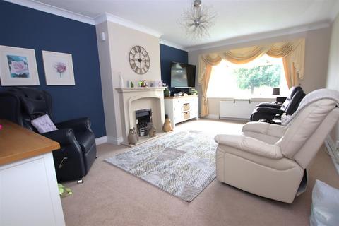7 West View Close, Shipley, BD18 1NF