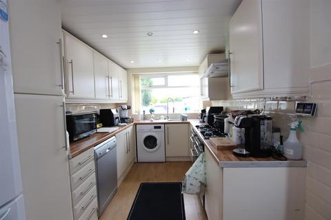 7 West View Close, Shipley, BD18 1NF