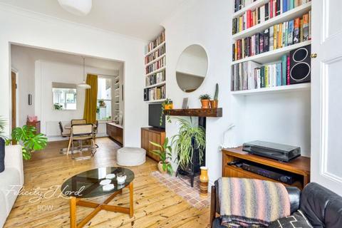 2 bedroom terraced house for sale, Mossford Street, Bow, E3