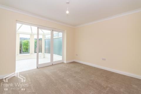 3 bedroom semi-detached bungalow for sale, Smithy Lane, Lytham St. Annes