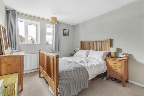 11 Brimley Road, Cambridge, CB4 2DQ