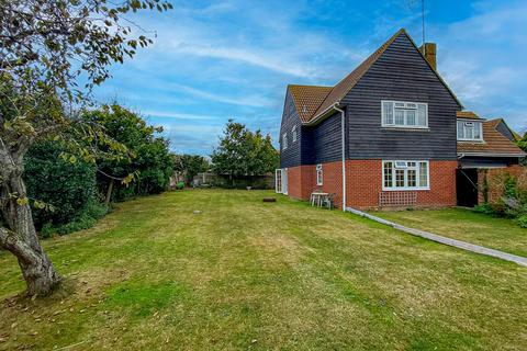 10 The Cobbins, Burnham-on-crouch, CM0 8QL
