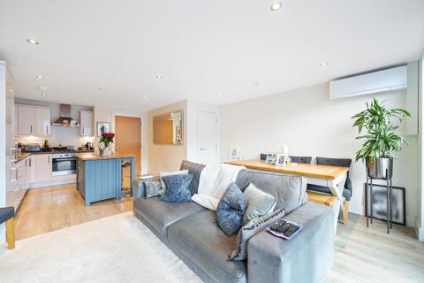 2 bedroom apartment for sale, Elms Walk, Berkshire RG40