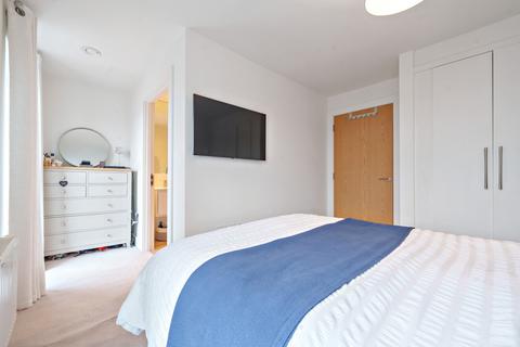 2 bedroom apartment for sale, Elms Walk, Berkshire RG40