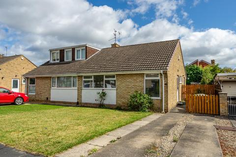 2 bedroom semi-detached bungalow for sale, Deepdale, York