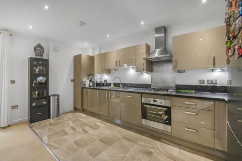 4, Adamson Court Fleming Road, Southall, UB1 3LP