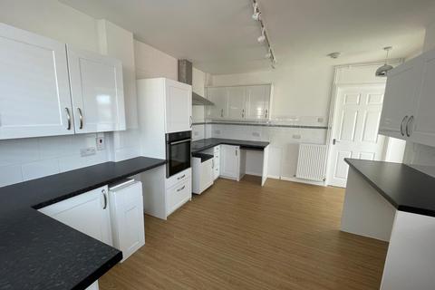 99 Beach Road, Selsey, Chichester, PO20 0TA