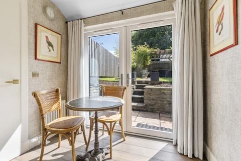 30 Feus, Auchterarder, PH3 1EP