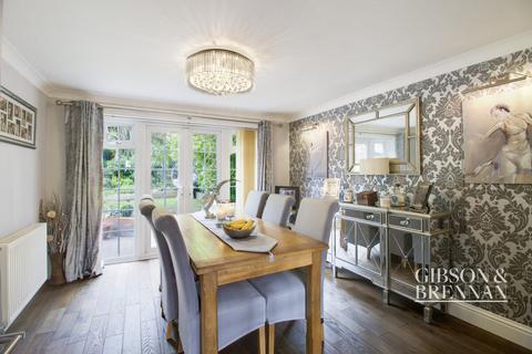 19 Bearsted Drive, Pitsea, Basildon, SS13 2NJ