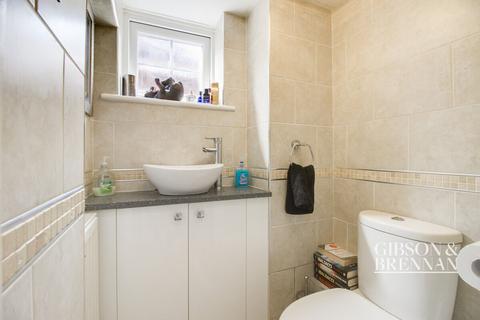 19 Bearsted Drive, Pitsea, Basildon, SS13 2NJ