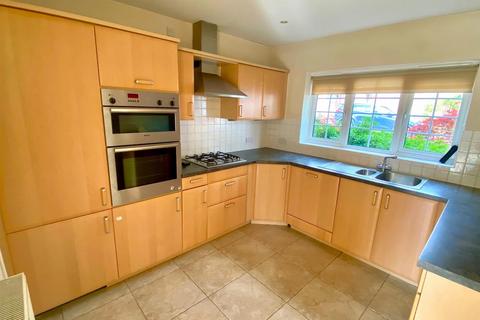 4 bedroom detached house for sale, Chertsey Street, Fleet GU51