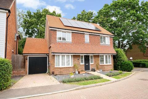 4 bedroom detached house for sale, Sycamore Drive, Burgess Hill