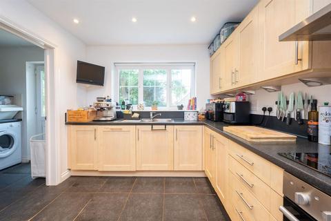 4 bedroom detached house for sale, Sycamore Drive, Burgess Hill