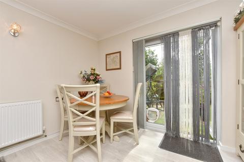 1 bedroom ground floor flat for sale, Willow Close, Beare Green, Dorking, Surrey