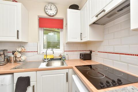 1 bedroom ground floor flat for sale, Willow Close, Beare Green, Dorking, Surrey