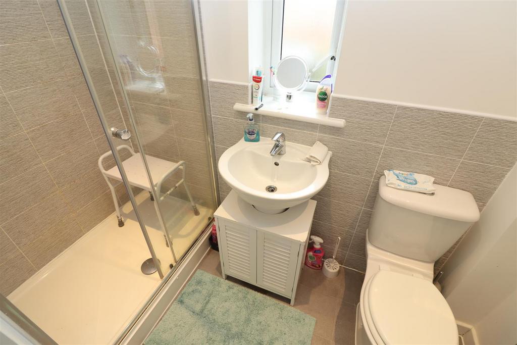 En-suite Shower Room / WC
