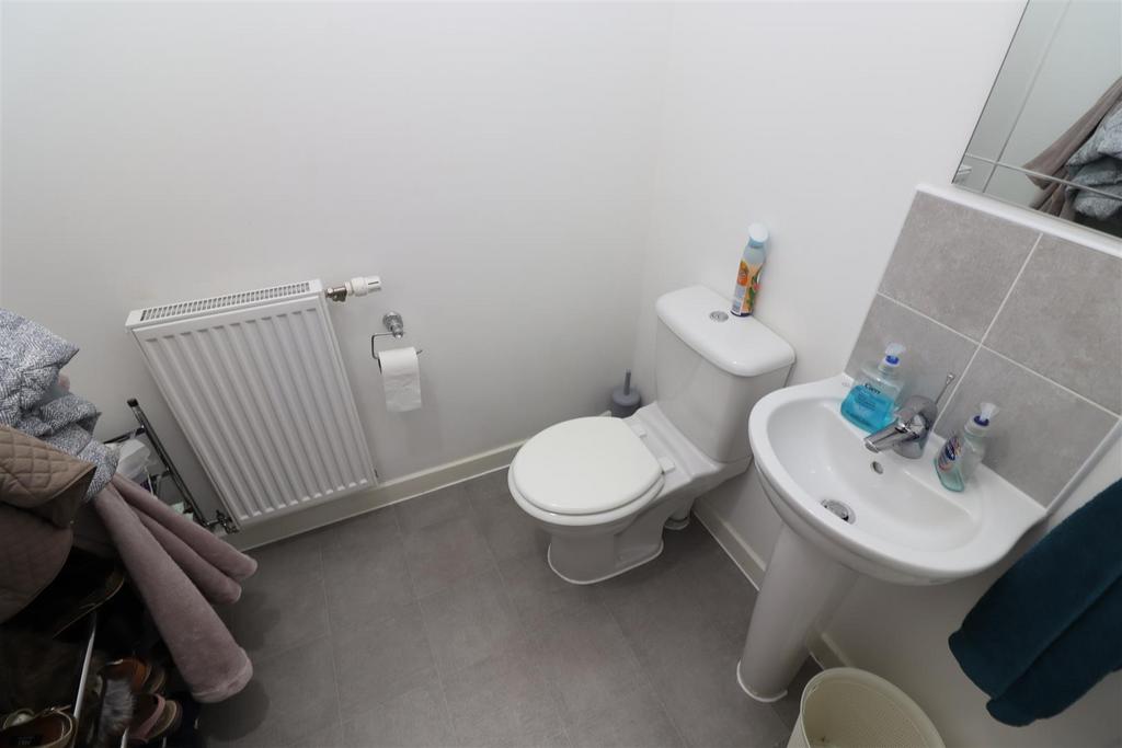 Ground Floor Cloakroom / WC