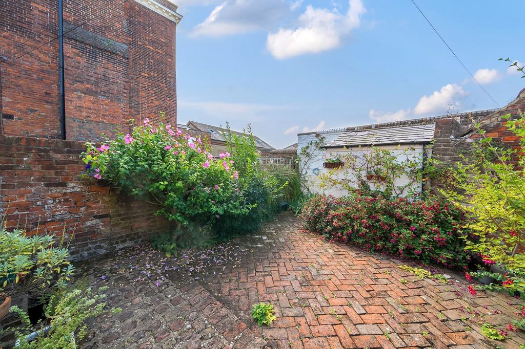 Garden (1)