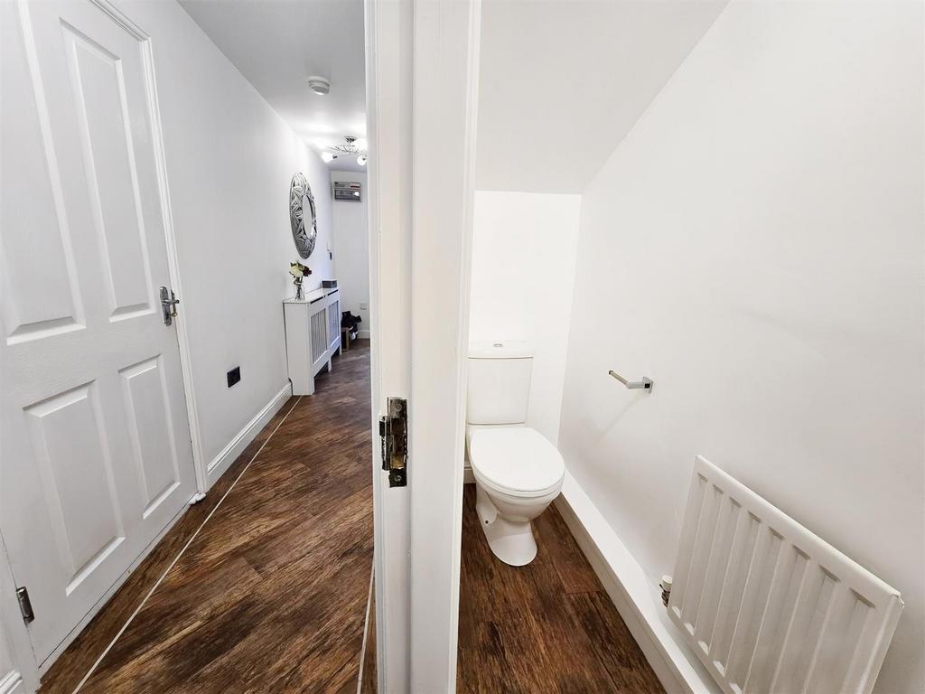 Bu6 Ts7dqa Eahrq VMi Utr-g.jpg