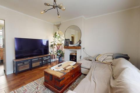 16 Ingoldsby Road, Gravesend, DA12 2LG