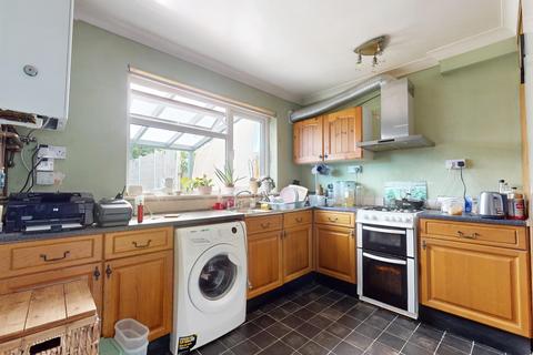 16 Ingoldsby Road, Gravesend, DA12 2LG