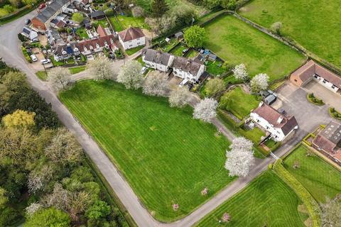 Cherry Tree Cottage, 11 Broad Green, Cheveley, Newmarket, CB8 9RE