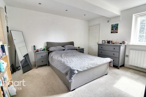 7, Olympia Court Jossey Lane, Scawthorpe, Doncaster, DN5 7ZA