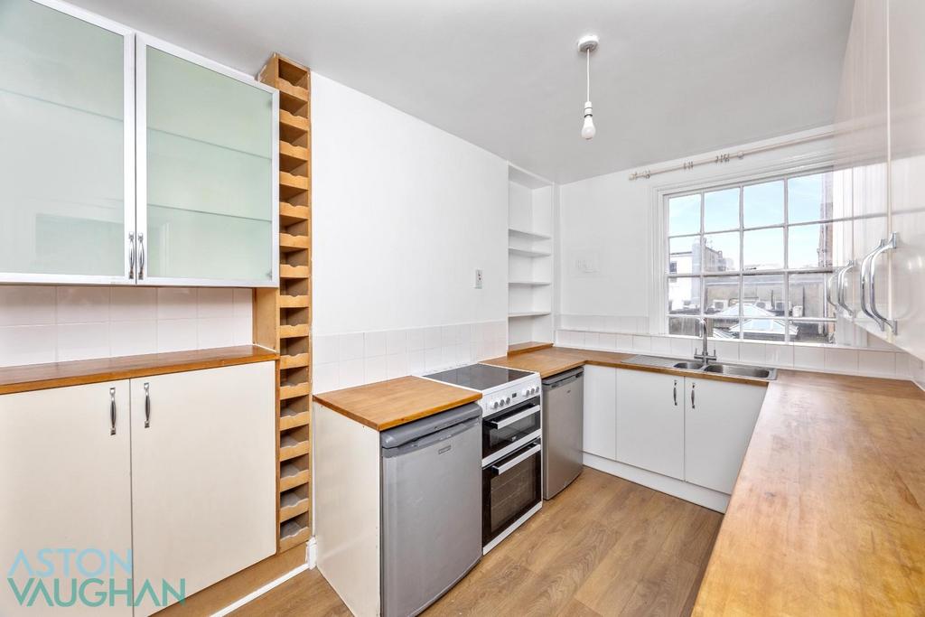 Bond Street 27 Flat A-004.jpg