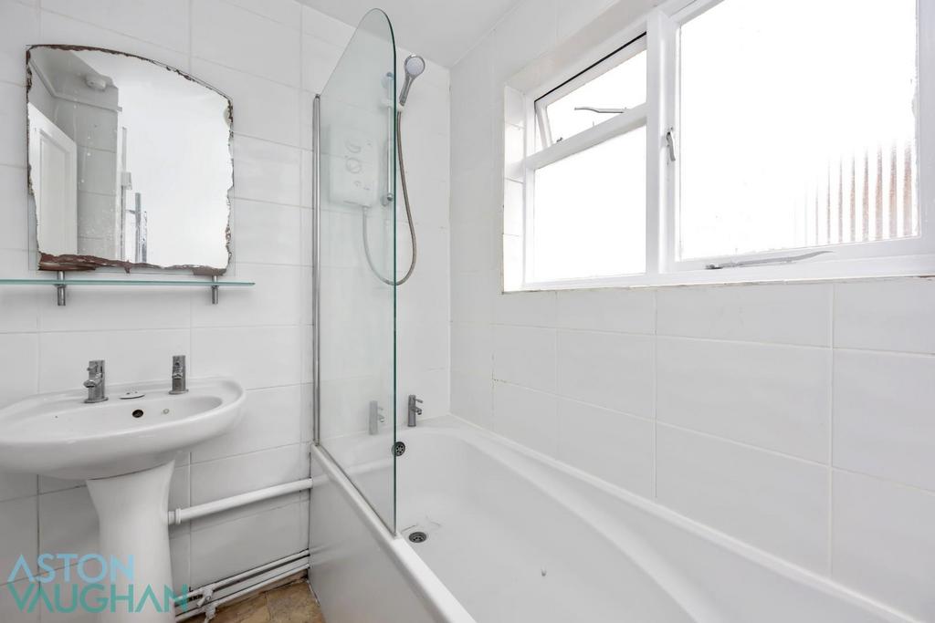 Bond Street 27 Flat B-005.jpg