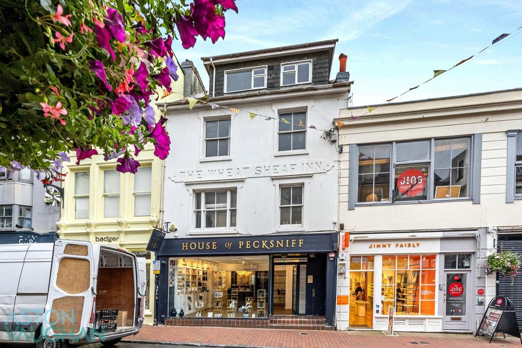 Bond Street 27 Flat B-008.jpg