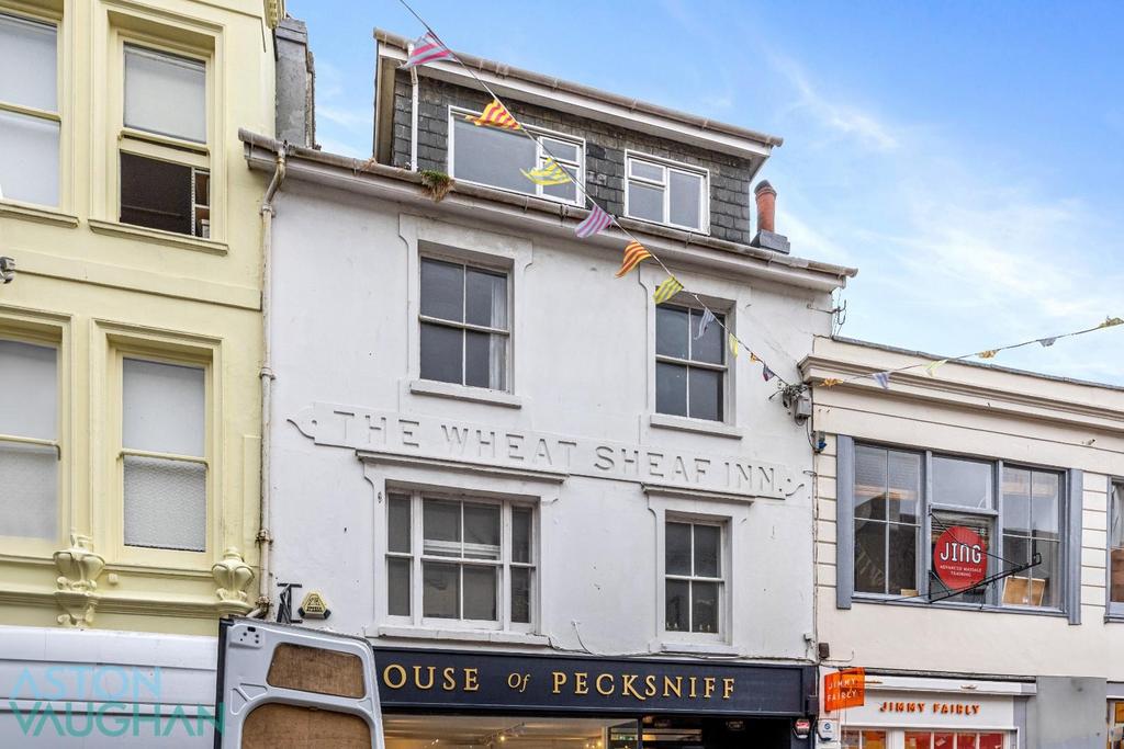 Bond Street 27 Flat B-009.jpg