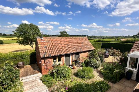 3 bedroom detached house for sale, Station Road, Little Bytham