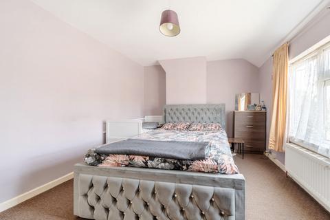 319 Billet Road, London, E17 5PX