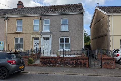 3 bedroom end of terrace house for sale, Talbot Road, Ammanford, SA18 3BA