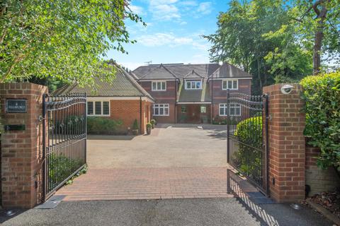 6 bedroom detached house for sale, Bois Avenue, Chesham Bois