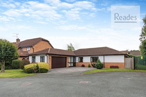 4 bedroom detached bungalow for sale, Spenser Close, Hawarden CH5 3